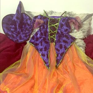 Witch custom dress and hat for girls💗